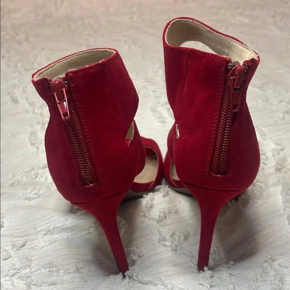 Christian Siriano Red Strappy Heels - Picture 7 of 14